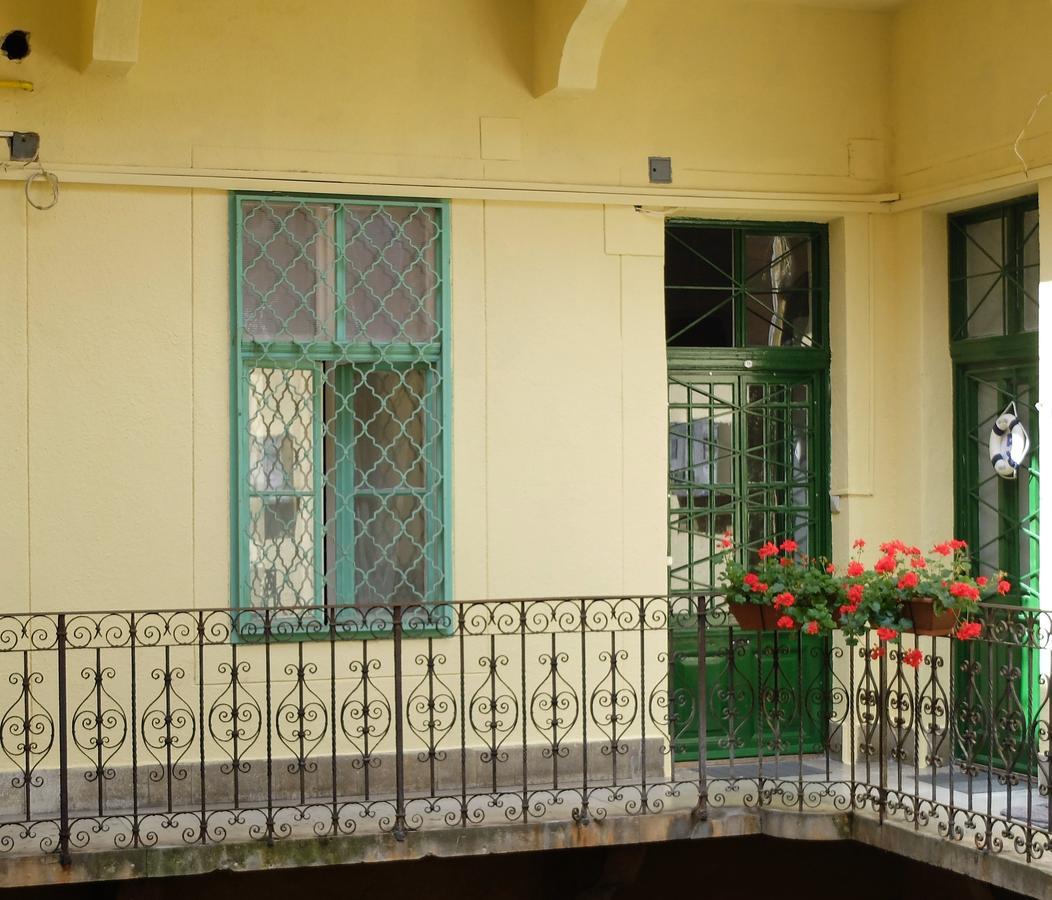 111 Hostel Budapest Exteriör bild